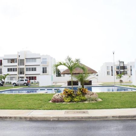 Depa De Playa C/Alberca Cerca De La 5A Avenida Apartman Playa del Carmen Kültér fotó